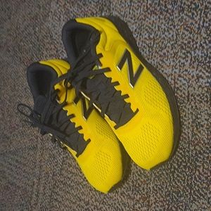 Size 6 Woman's New Balance Sneakers